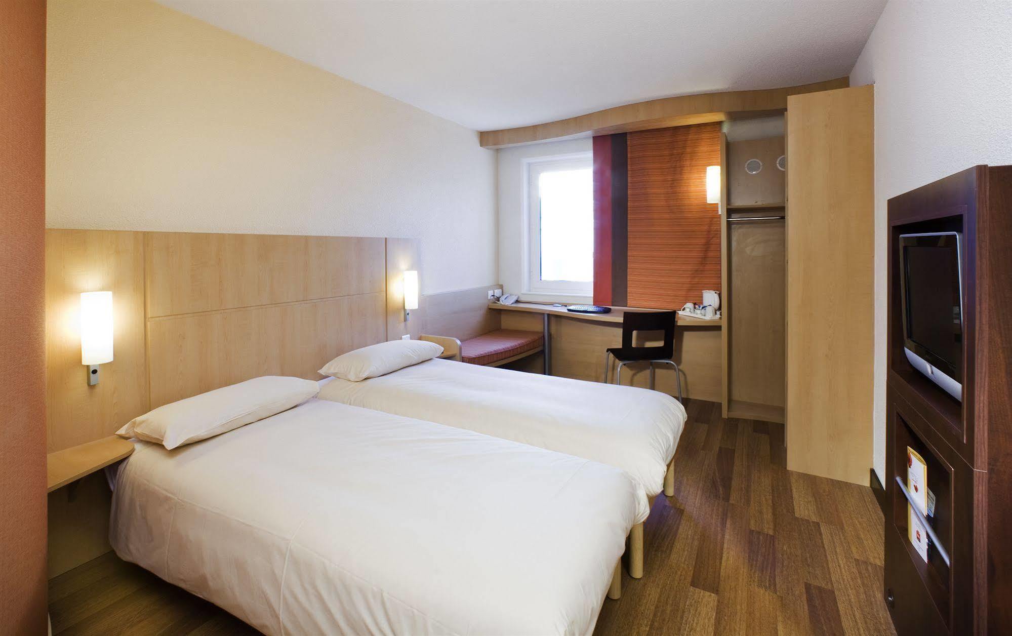Ibis Bristol Temple Meads Hotel Ngoại thất bức ảnh
